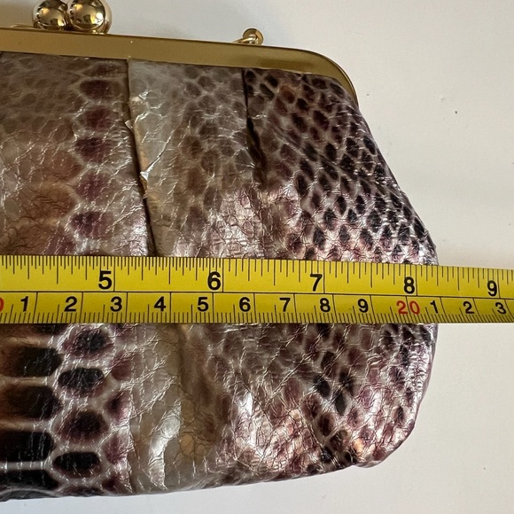 Joan Rivers Beauty Absolutely Magic Makeup Purse Set Powder Brightener Brushes - Picture 12 of 13